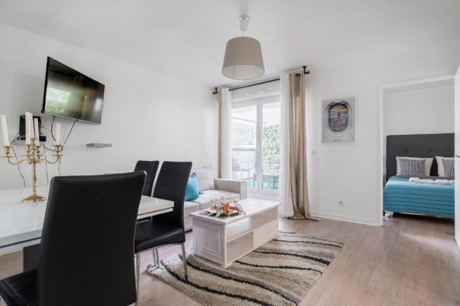 Appartement Spacieux Avec Terrasse Pres De Paris Et Du Stade De France Saint-Denis  Ngoại thất bức ảnh