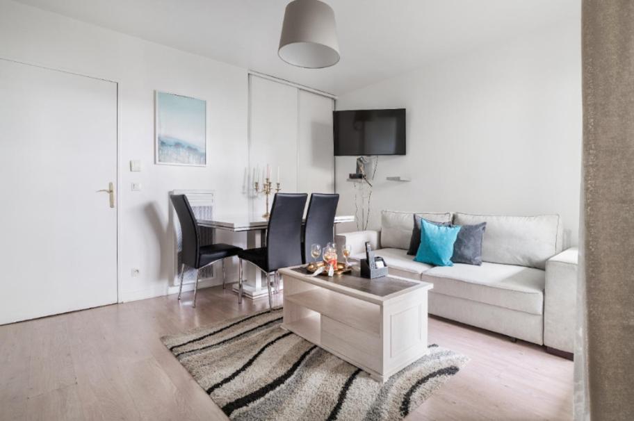 Appartement Spacieux Avec Terrasse Pres De Paris Et Du Stade De France Saint-Denis  Ngoại thất bức ảnh